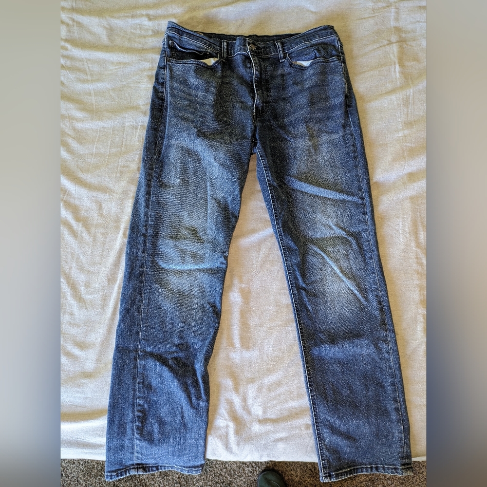 Levis 541